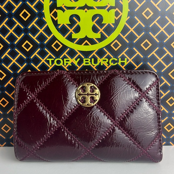 Tory Burch Handbags - NWT Tory Burch Willa Shine Medium Wallet
